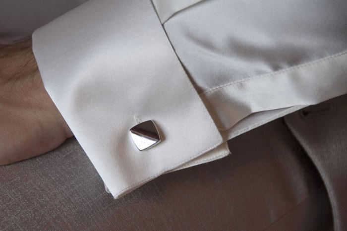 Mens dress shirt double cuff